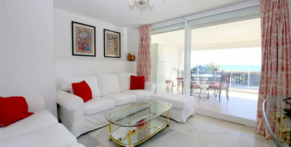 Short-term rent of semi-detached house in Estepona 5