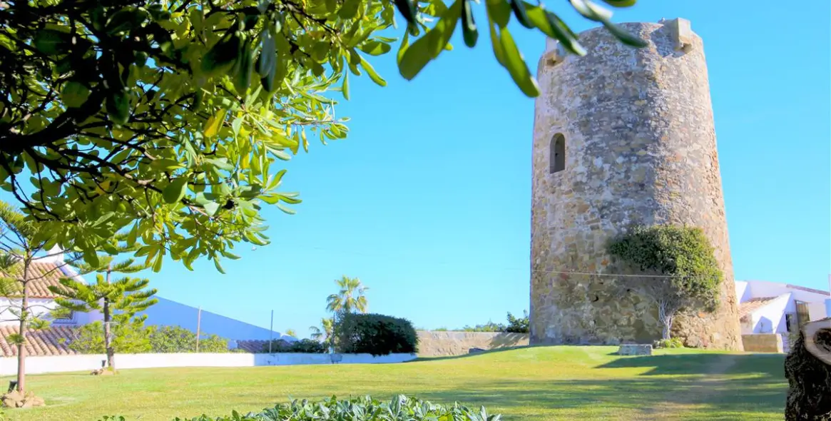 Short-term rent of semi-detached house in Estepona 22