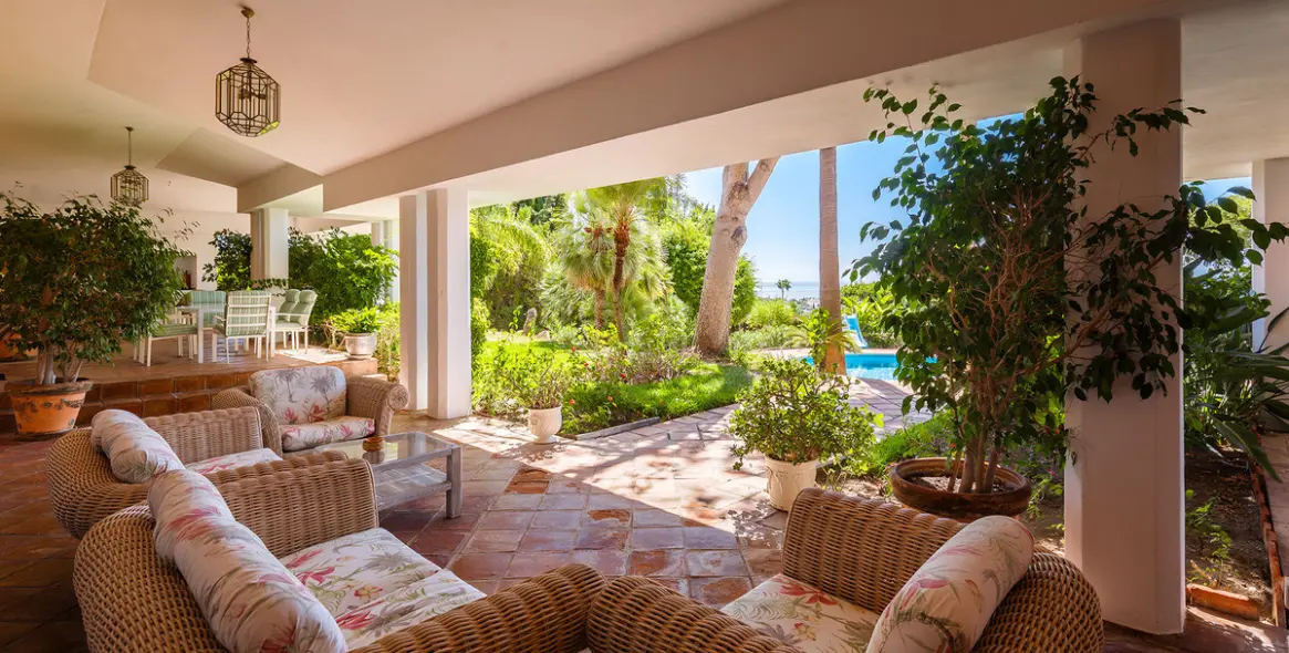 Продажа  отдельно стоящей виллы в The Golden Mile 4