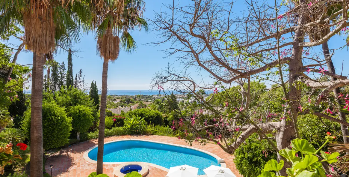 Продажа  отдельно стоящей виллы в The Golden Mile 16