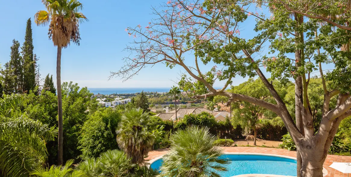 Продажа  отдельно стоящей виллы в The Golden Mile 19