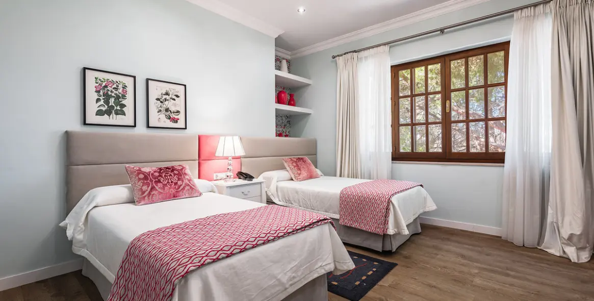 Продажа  отдельно стоящей виллы в The Golden Mile 20