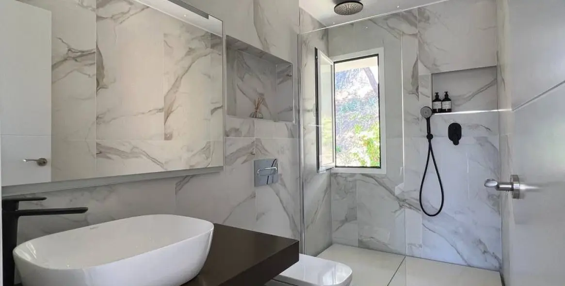 Long-term rent of middle floor apartment in La Quinta 13