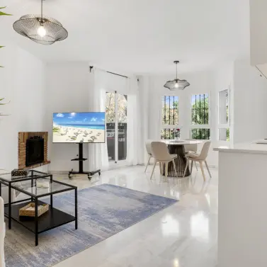 Long-term rent of penthouse in Nueva Andalucía