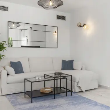 Long-term rent of penthouse in Nueva Andalucía