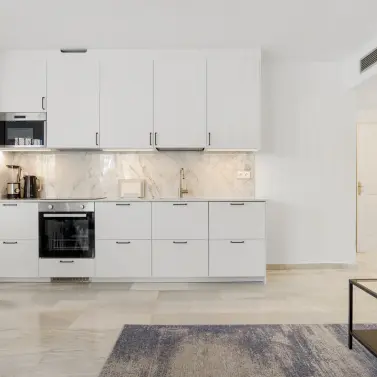 Long-term rent of penthouse in Nueva Andalucía