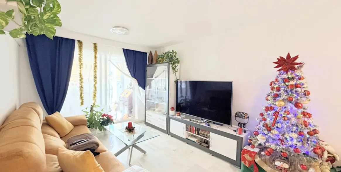 Продажа апартаментов на первом этаже в Casares Playa 9