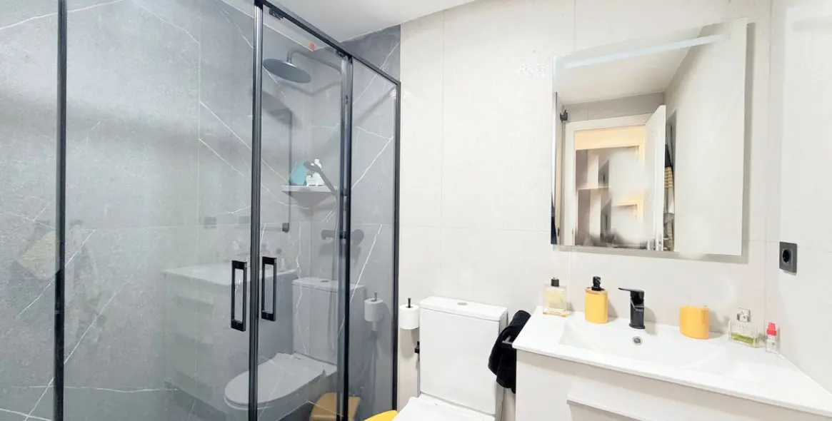 Продажа апартаментов на первом этаже в Casares Playa 18