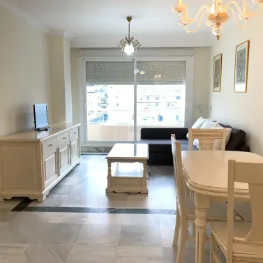 Sale of middle floor apartment in Marbella