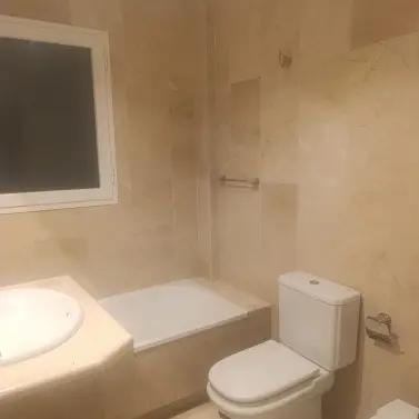 Sale of middle floor apartment in Marbella