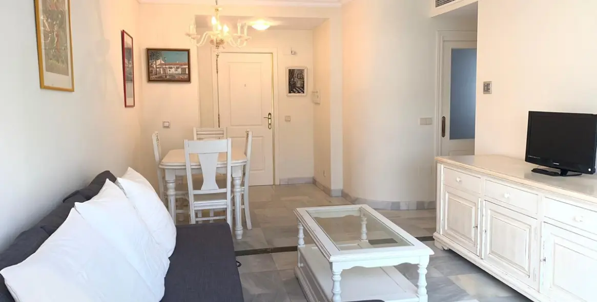 Sale of middle floor apartment in Marbella 13