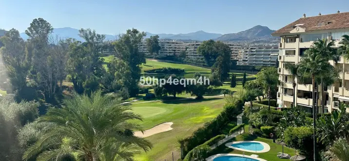 Sale of middle floor apartment in Guadalmina Alta 0