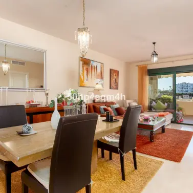 Sale of middle floor apartment in Guadalmina Alta