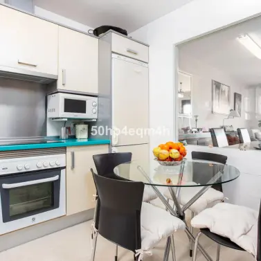 Sale of middle floor apartment in Guadalmina Alta