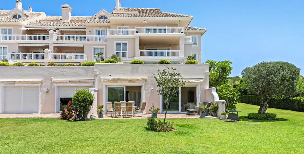 Sale of ground floor apartment in Los Flamingos 9