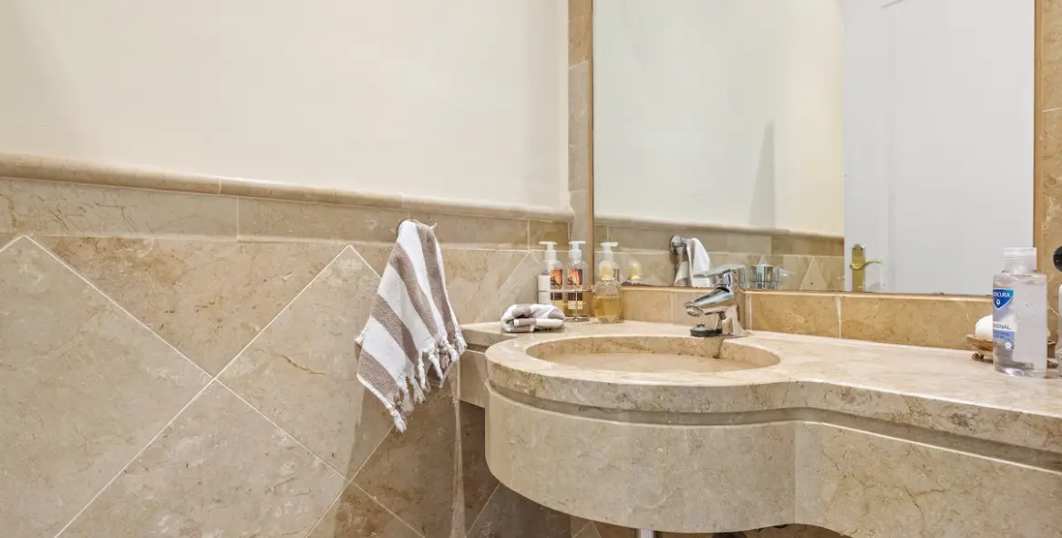 Sale of ground floor apartment in Los Flamingos 12