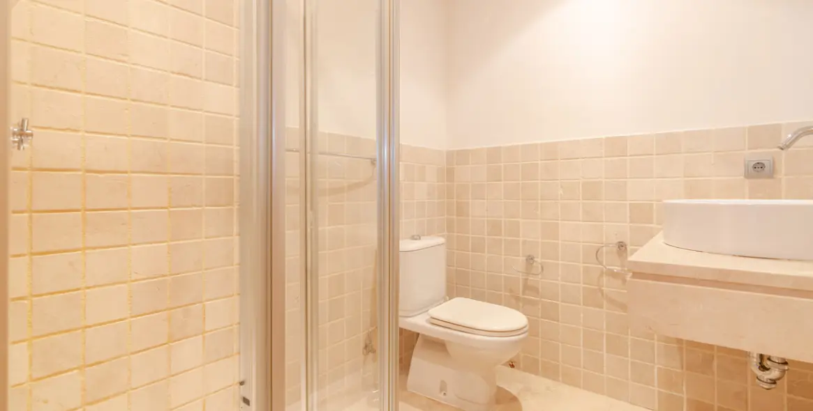 Sale of penthouse duplex in Bel Air 9