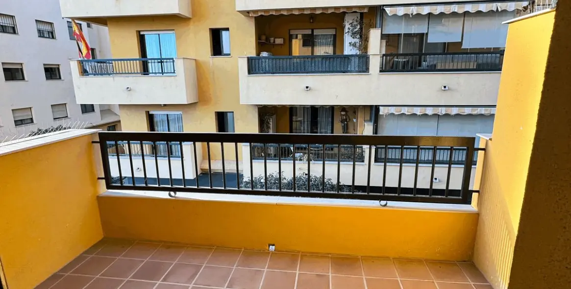 Продажа апартаментов на среднем этаже в San Pedro de Alcántara 7