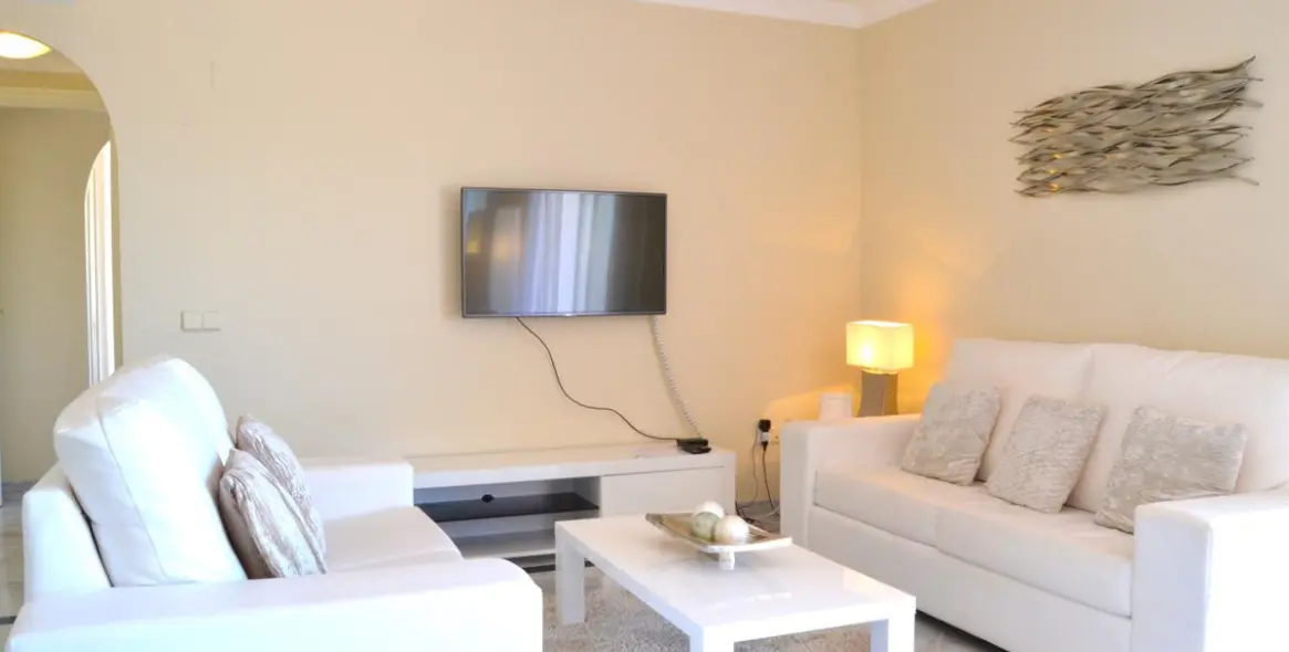 Sale of penthouse in Nueva Andalucía 3