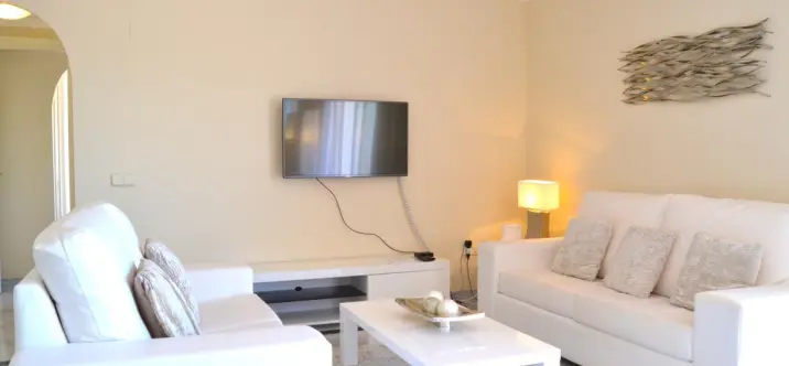 Sale of penthouse in Nueva Andalucía 2