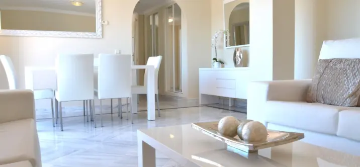 Sale of penthouse in Nueva Andalucía 3