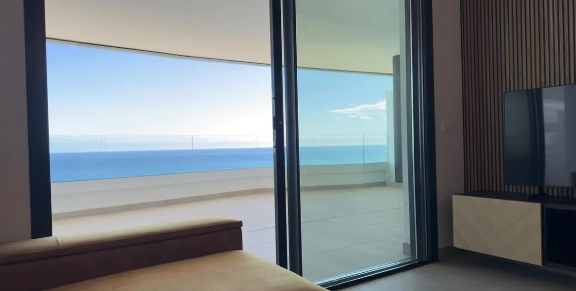 Продажа апартаментов на среднем этаже в Higueron 2