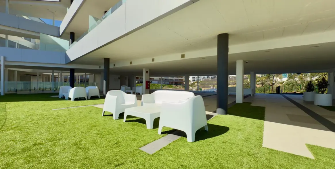 Продажа апартаментов на среднем этаже в Higueron 13