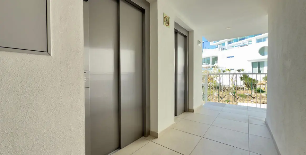 Продажа апартаментов на среднем этаже в Higueron 14