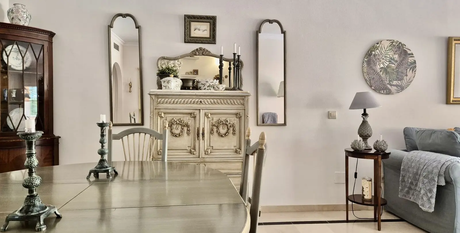 Sale of middle floor apartment in Nueva Andalucía 14