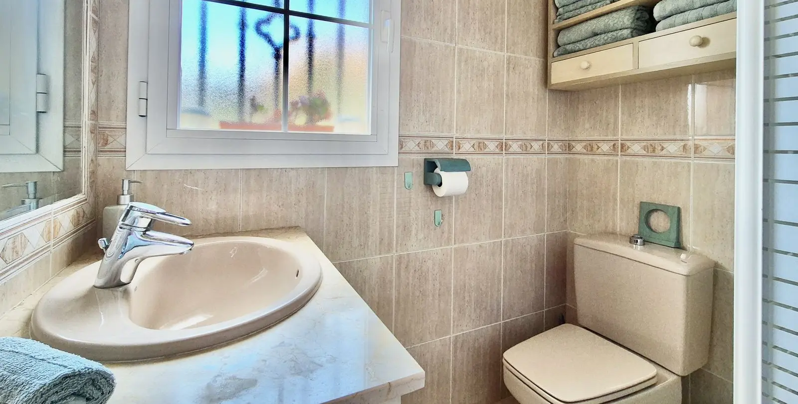 Sale of middle floor apartment in Nueva Andalucía 20