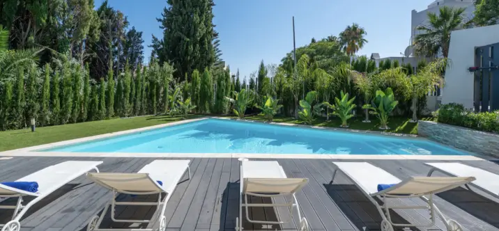 Venta de villa independiente en Artola 2