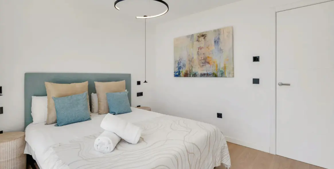 Sale of detached villa in Artola 14