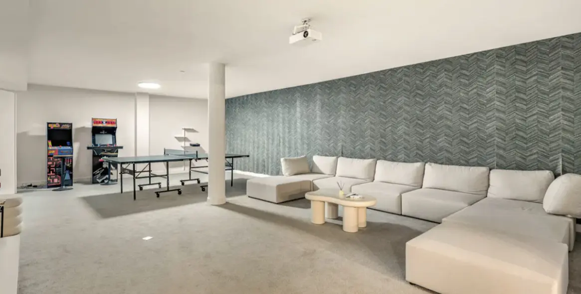 Sale of detached villa in Artola 18