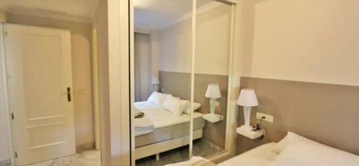 Short-term rent of middle floor apartment in Nueva Andalucía 3