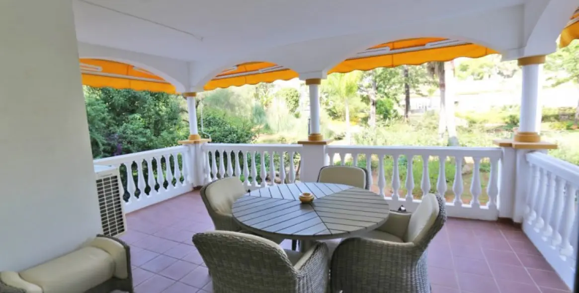 Short-term rent of middle floor apartment in Nueva Andalucía 5