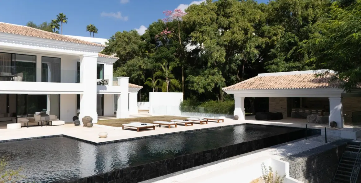 Продажа  отдельно стоящей виллы в Benahavís 7