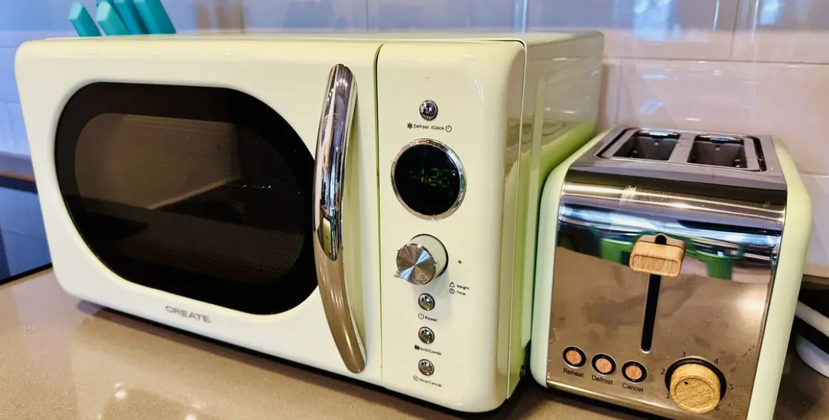 Long-term rent of penthouse in Estepona 20