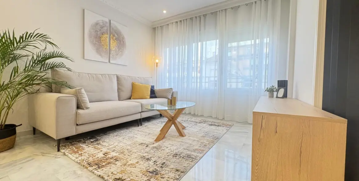 Продажа апартаментов на среднем этаже в Marbella 1