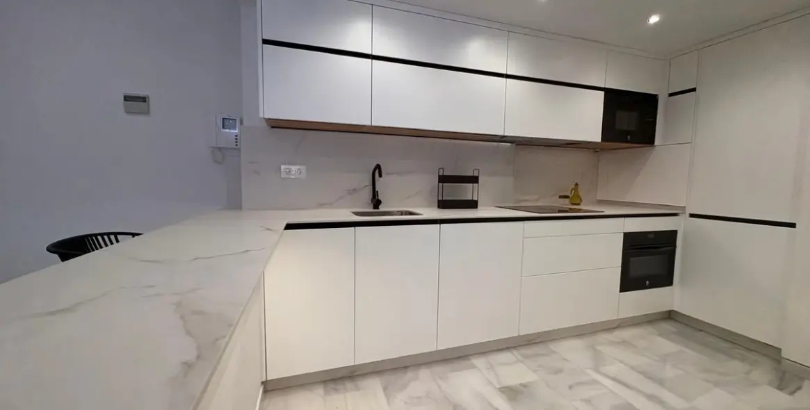 Продажа апартаментов на среднем этаже в Marbella 5