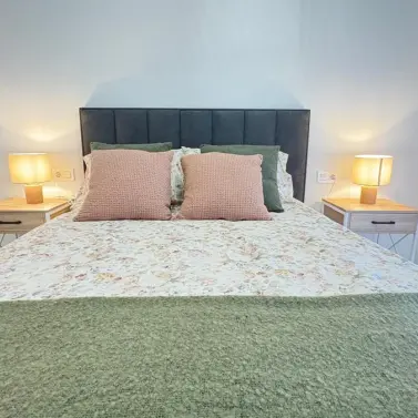 Продажа апартаментов на среднем этаже в Marbella