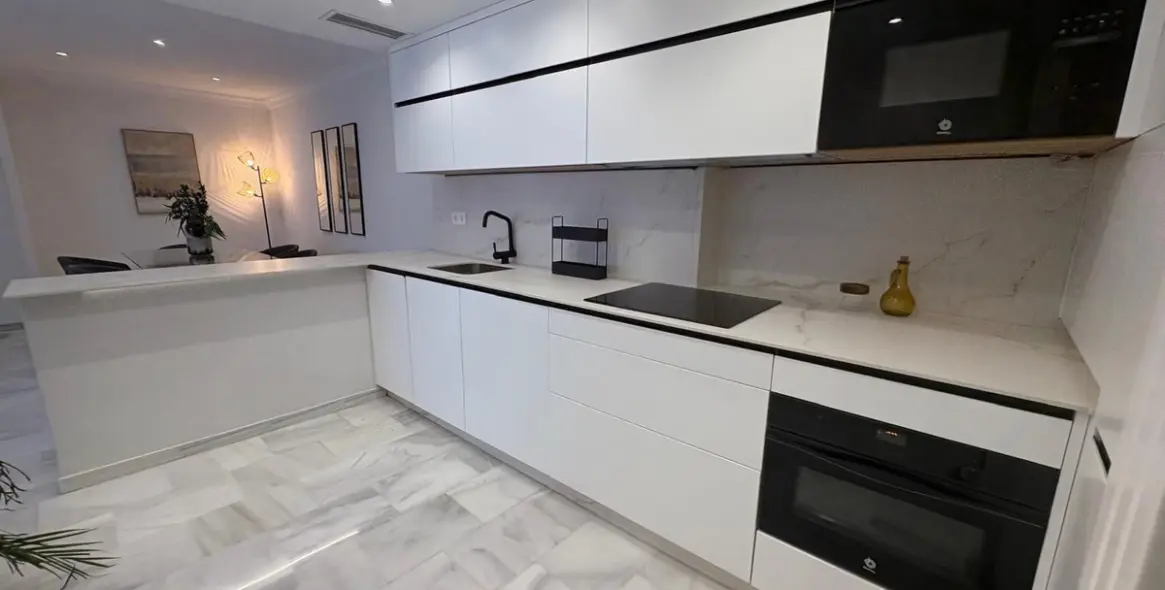 Продажа апартаментов на среднем этаже в Marbella 7