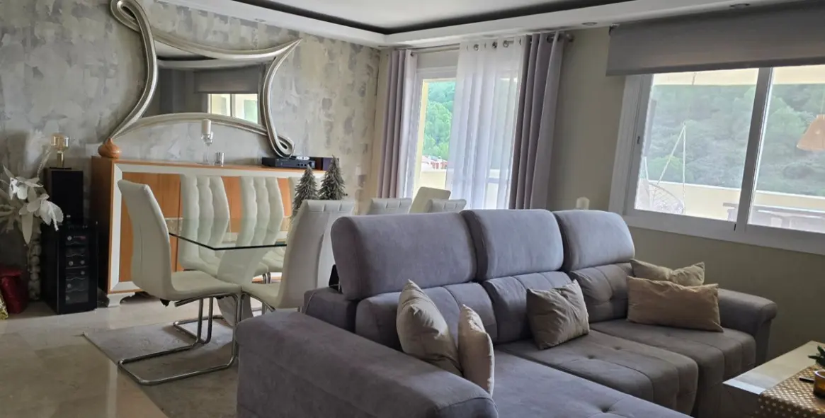 Venta de ático dúplex en Mijas 10