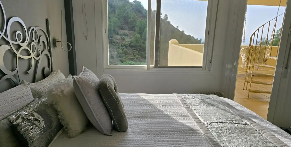 Venta de ático dúplex en Mijas 18