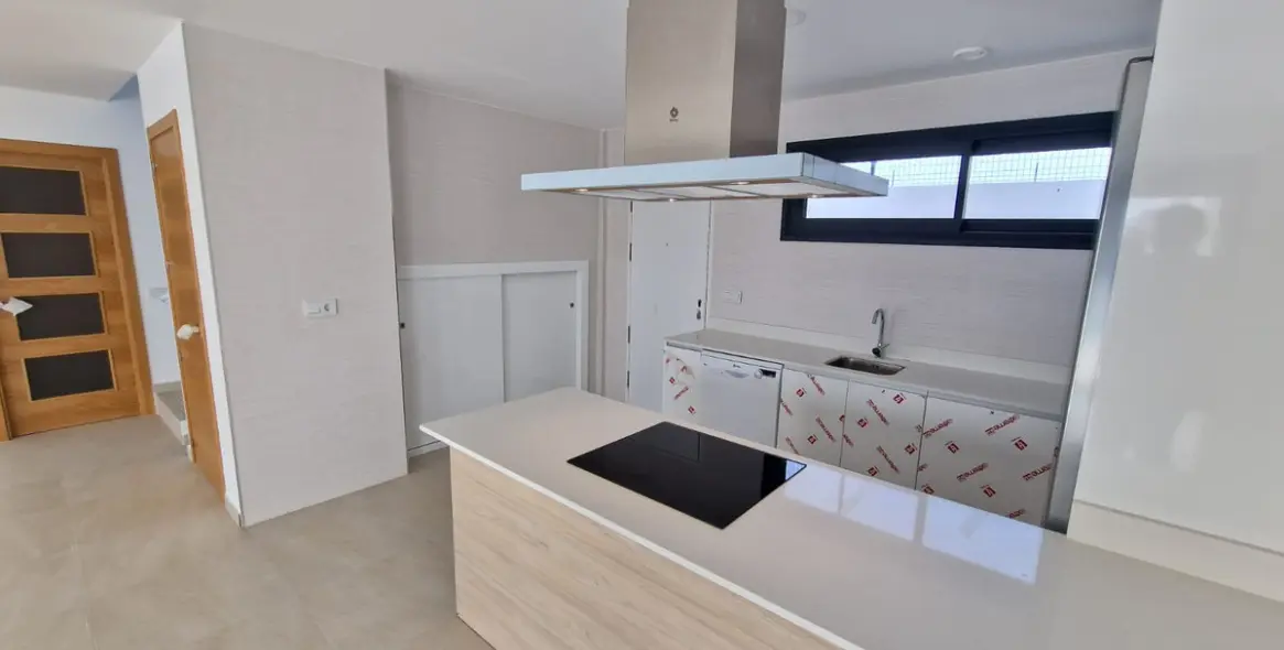 Sale of detached villa in Manilva 7