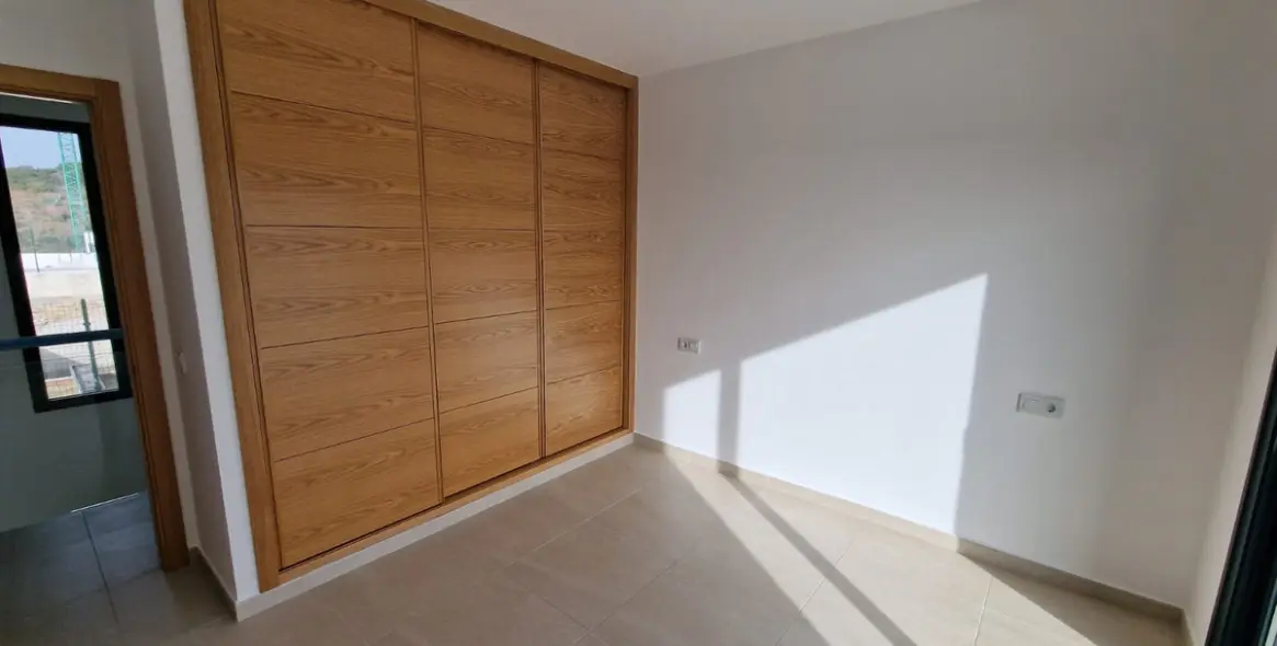 Sale of detached villa in Manilva 12