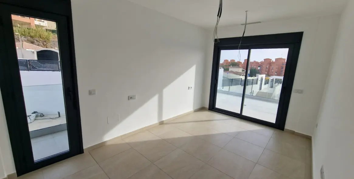 Sale of detached villa in Manilva 16