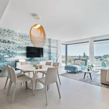 Sale of middle floor apartment in La Quinta