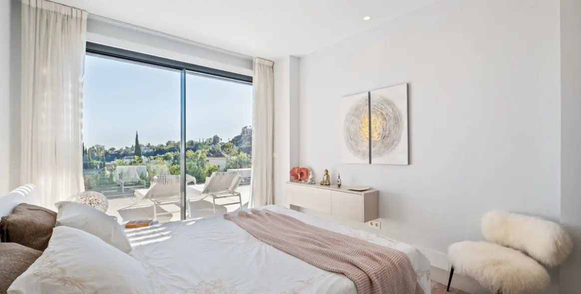 Sale of middle floor apartment in La Quinta 11