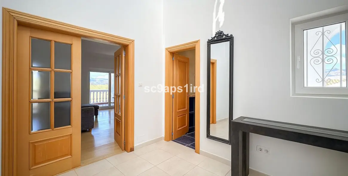 Venta de villa independiente en Cerros del Aguila 6