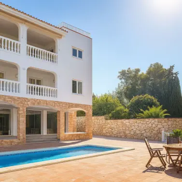 Sale of detached villa in Cerros del Aguila